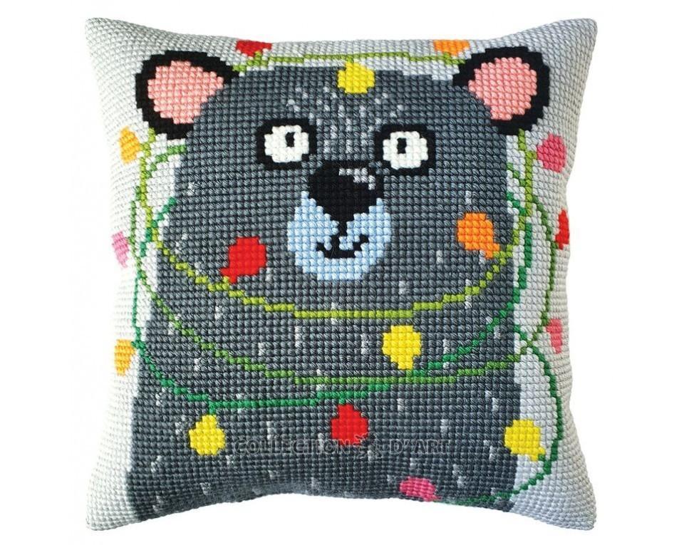 Cross-stitch cushion kit `Holiday`, 40cm x 40cm, Collection D`Art