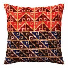 Cross-stitch cushion kit `Peruvian ornament`, 40cm x 40cm, Collection D`Art